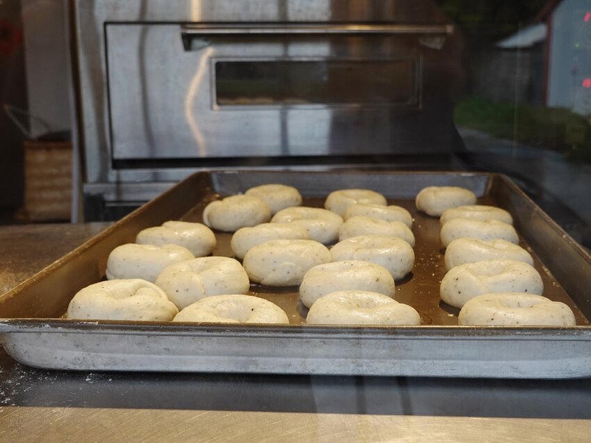 台東池上—BIKE De Koffie 米貝果｜將池上的原汁原味 揉合在Q彈的米貝果裡｜池上火車站、鐵花路