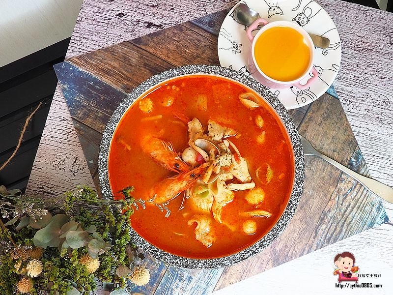 桃園藝文特區美食-義匠義式湯麵-誰說義大利麵只能做乾的，可以當做湯麵的義大利麵也好優啊  (邀約) @民宿女王芽月-美食.旅遊.全台趴趴走