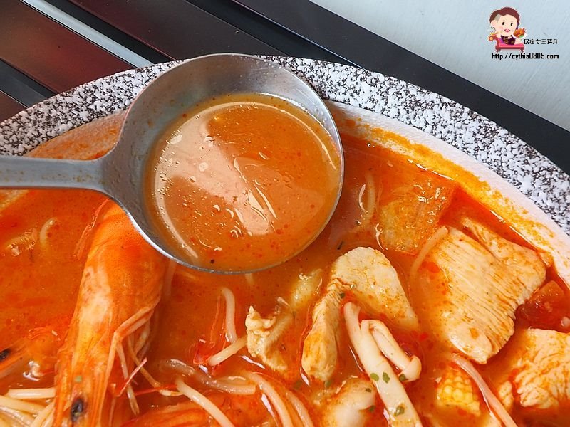 桃園藝文特區美食-義匠義式湯麵-誰說義大利麵只能做乾的，可以當做湯麵的義大利麵也好優啊  (邀約) @民宿女王芽月-美食.旅遊.全台趴趴走