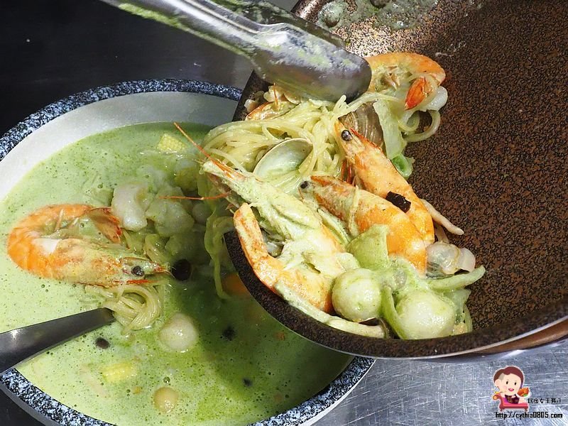 桃園藝文特區美食-義匠義式湯麵-誰說義大利麵只能做乾的，可以當做湯麵的義大利麵也好優啊  (邀約) @民宿女王芽月-美食.旅遊.全台趴趴走