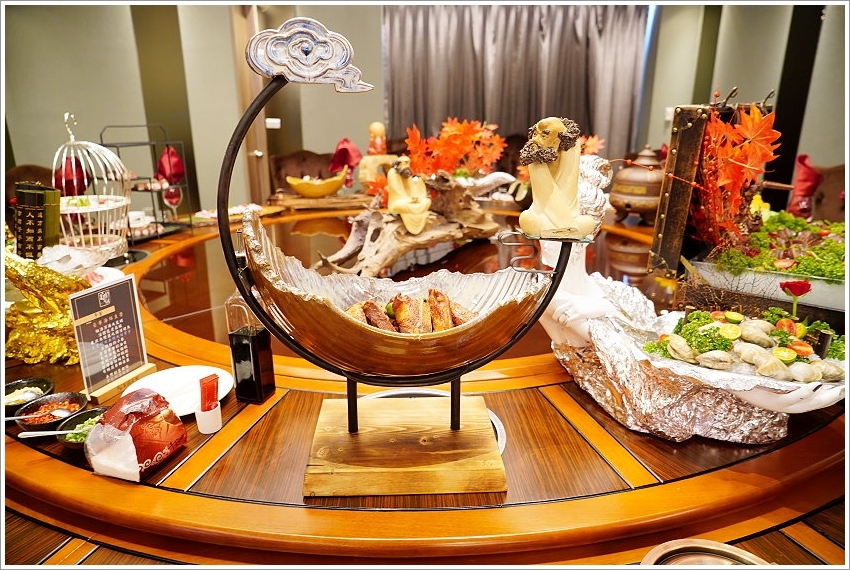 【五股美食】菊芊會館．超浮誇鍋物、桌菜宴席料理，邊吃火鍋邊唱歌的包廂式服務!