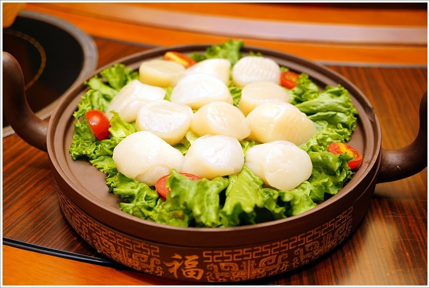 【五股美食】菊芊會館．超浮誇鍋物、桌菜宴席料理，邊吃火鍋邊唱歌的包廂式服務!