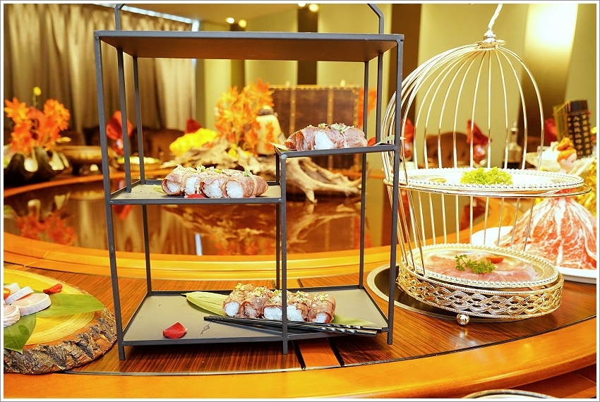 【五股美食】菊芊會館．超浮誇鍋物、桌菜宴席料理，邊吃火鍋邊唱歌的包廂式服務!