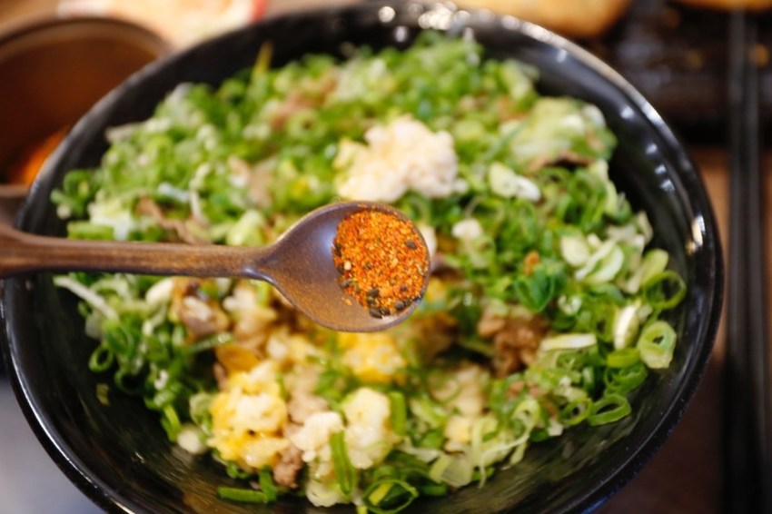 創意丼飯專賣店,平價丼飯,平民美食冠軍,新丼桃園中正店,桃園夜市,桃園美食,炸豬排,藝文特區美食,超人氣 @VIVIYU小世界