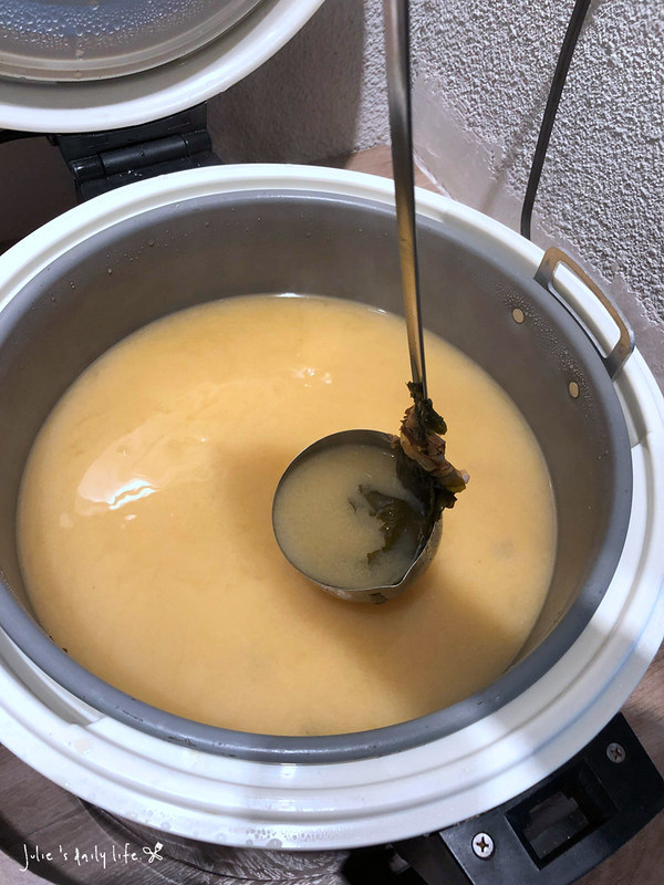 丼飯,味增湯,單點,外送,套餐,平價丼飯,新丼,新丼桃園,桃園中正店,桃園市,炸物,起司瀑布 @跟著Julie一起走吧