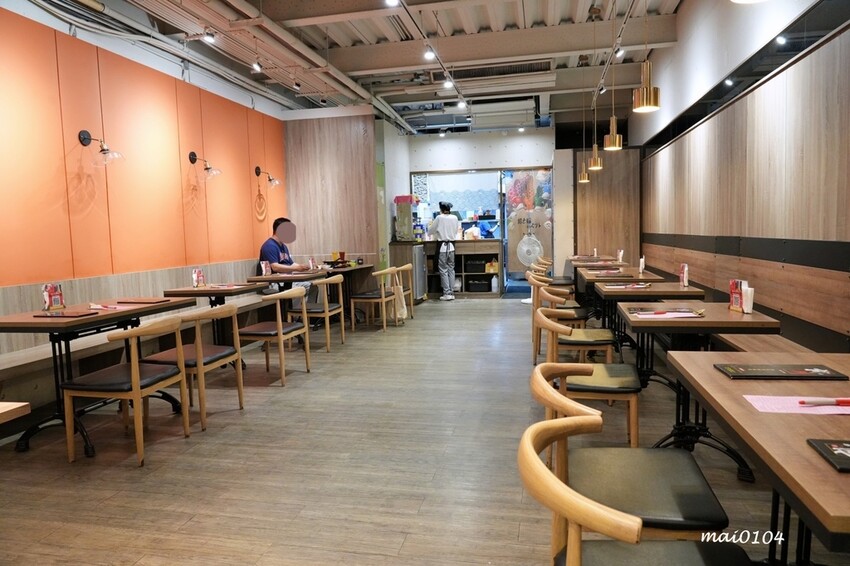 桃園美食｜新丼創意丼飯專賣～多達20多種丼飯選擇，提供麥茶、