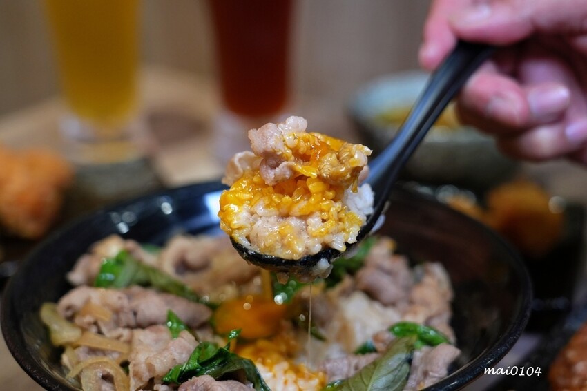 桃園美食｜新丼創意丼飯專賣～多達20多種丼飯選擇，提供麥茶、