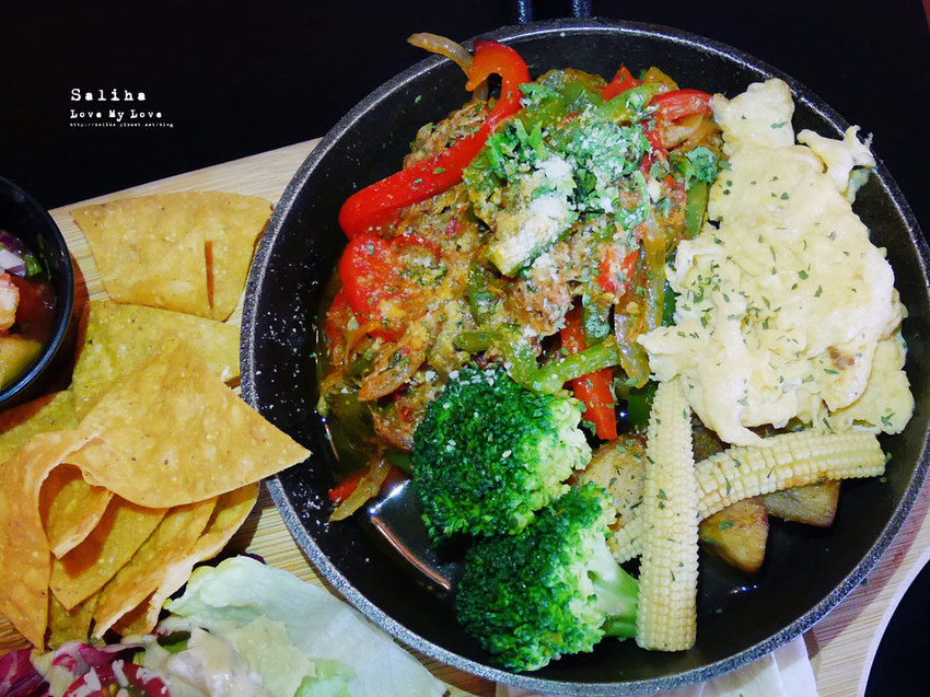 台北東區忠孝敦化站不限時餐廳早午餐推薦abv加勒比海餐酒館排餐brunch異國料理 (1)