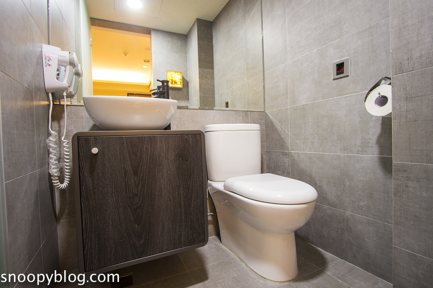 【台中住宿】逢甲夜市住宿|OURS HOTEL我們有故事旅店~步行至逢甲夜市只需3分鐘,充滿文青感的平價旅店