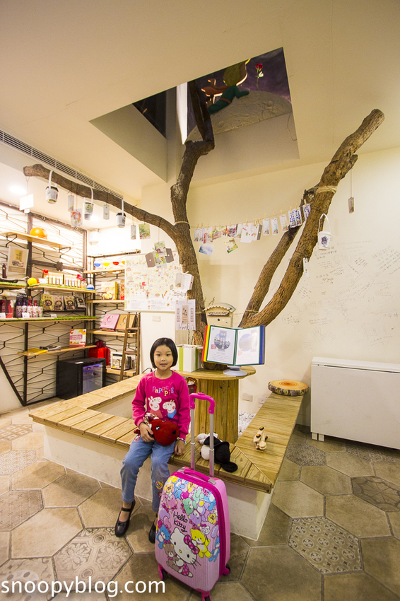 【台中住宿】逢甲夜市住宿|OURS HOTEL我們有故事旅店~步行至逢甲夜市只需3分鐘,充滿文青感的平價旅店