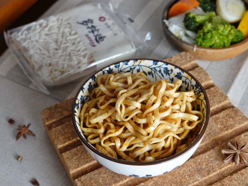 辣椒多一點—多拌麵(椒香麻辣)|高評價麻辣鍋人氣乾拌麵 只要五分鐘人人化身小廚神