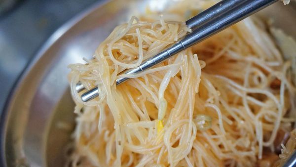 【台北美食】遼寧街路口米粉炒-美味又迷人的路邊攤美食小吃店