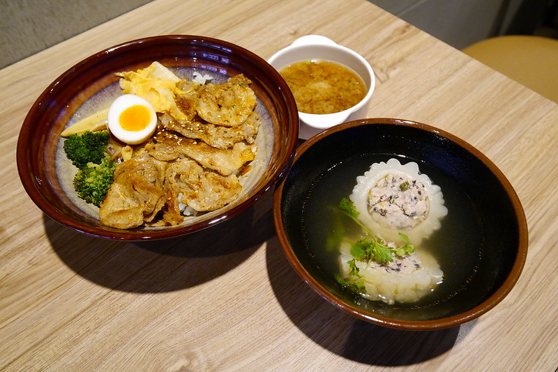 嘉義美食|小岸複合式料理(簡餐/丼飯/拉麵)