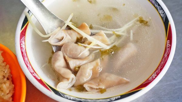 【台北美食】大龍峒熊會長油飯-內行人都讚不絕口的銅板巷弄美食