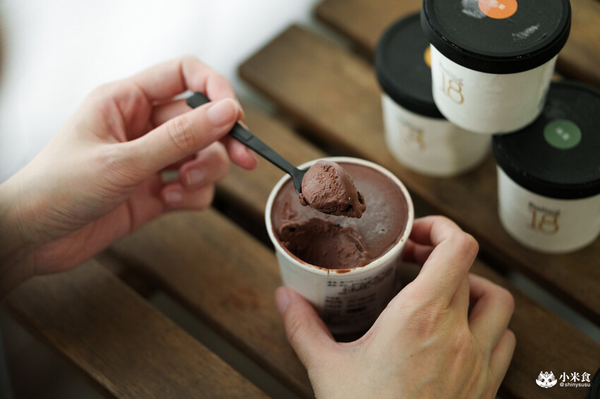 南投縣埔里鎮Feeling18巧克力工房(18度C)|生吐司和藏心巧克力是人氣必買!2025埔里伴手禮推薦