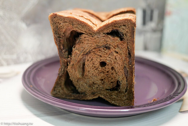 18度Ｃ巧克力工房生吐司Feeling 18｜口感濕潤柔軟綿密｜必吃宅配美食