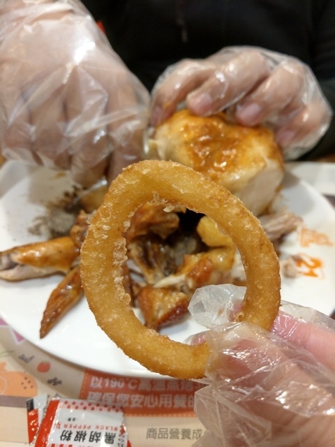 21風味館 徐匯店 ︳大吉大利 今晚吃雞 ︱香草烤雞 炸洋蔥圈 薯條 沙拉 冷熱飲