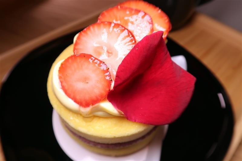 東京巴黎甜點 彌月蛋糕024.jpg