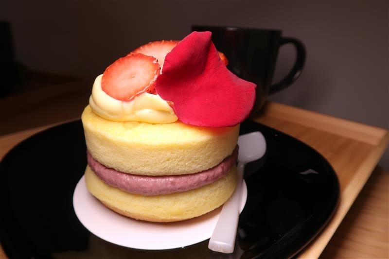 東京巴黎甜點 彌月蛋糕022.jpg