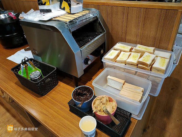 人从众厚切牛排 台北復興店(附菜單):平價厚切大塊沙朗牛排、吃到飽自助吧|臺北餐廳 捷運大安站 科技大樓