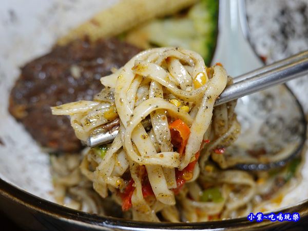 加貴妃辣辣椒-牛脾氣參瑟藝翔食佐宮坊 (1).jpg