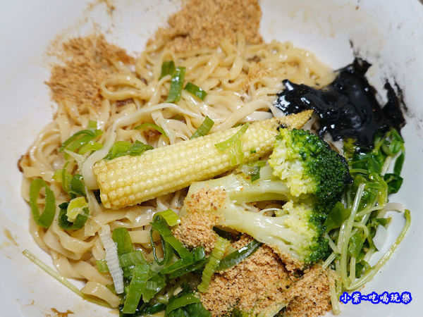 二品芝麻官拌麵-牛脾氣參瑟藝翔食佐宮坊 (6).jpg