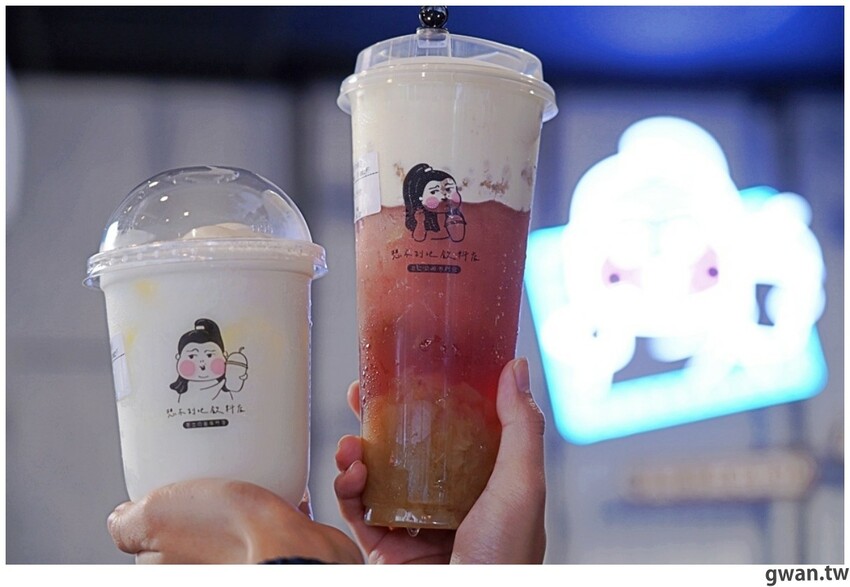 想不到吧芝士草莓沙沙回來啦！三款超人氣草莓飲品，錯過再等一年～