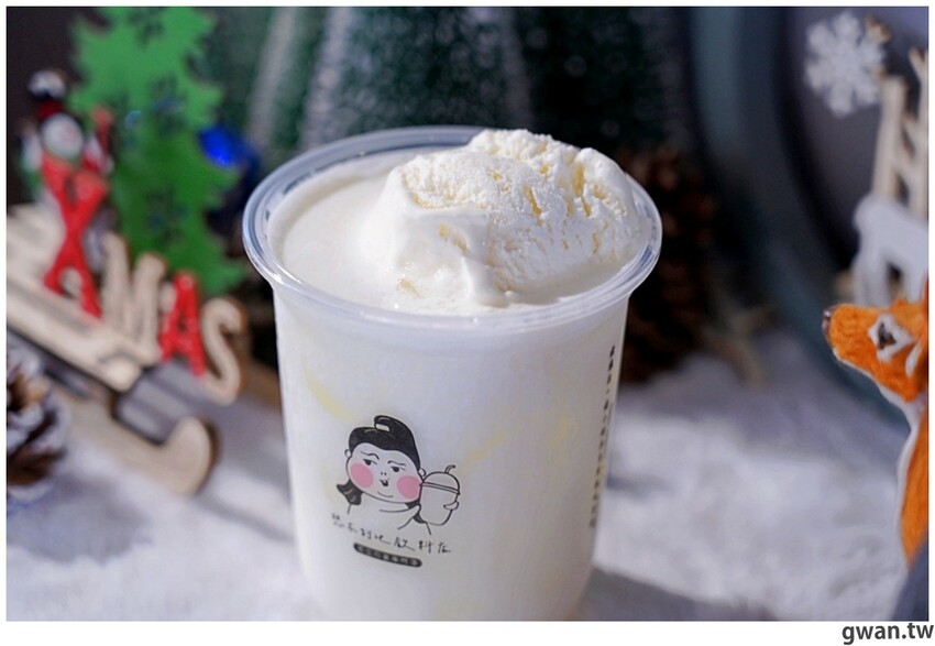 想不到吧芝士草莓沙沙回來啦！三款超人氣草莓飲品，錯過再等一年～