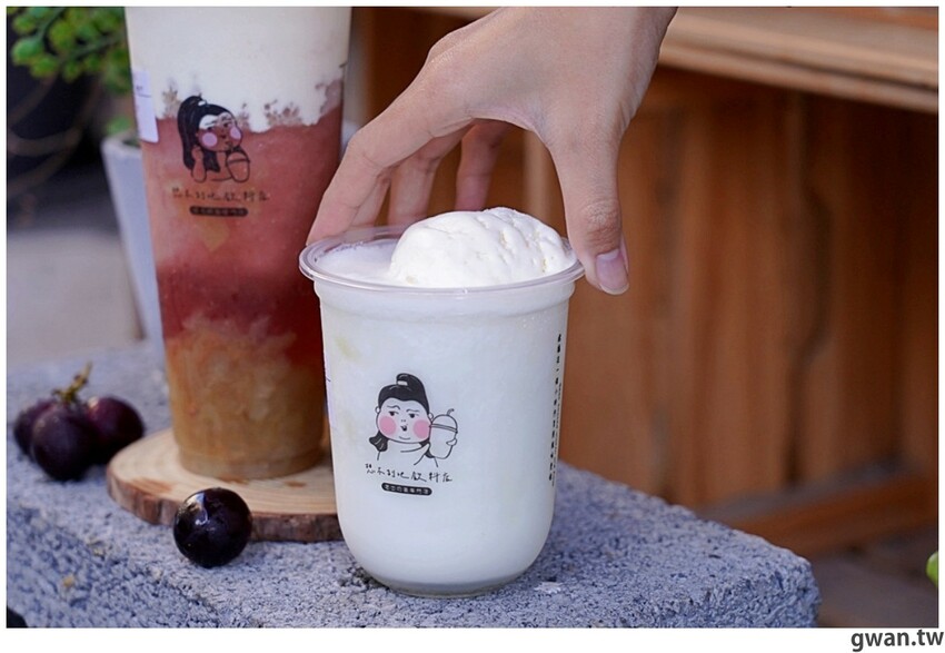 想不到吧芝士草莓沙沙回來啦！三款超人氣草莓飲品，錯過再等一年～