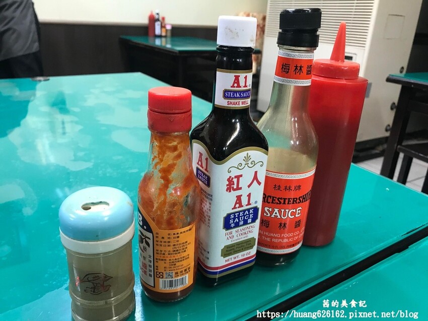 新北市三重區【新北三重區 】三重牛排推薦『好品味牛排館』✖三重文化北美食推薦 ✖豬排.牛排只要160元,濃湯及飲料無限暢