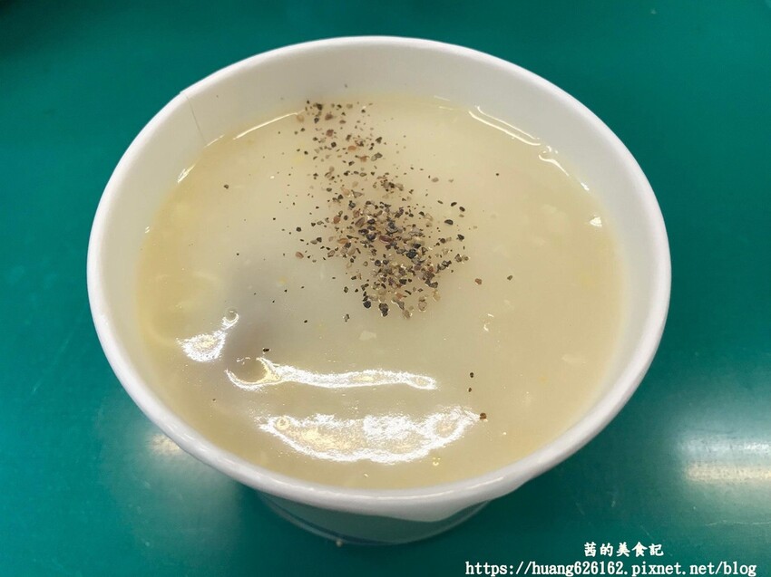 新北市三重區【新北三重區 】三重牛排推薦『好品味牛排館』✖三重文化北美食推薦 ✖豬排.牛排只要160元,濃湯及飲料無限暢