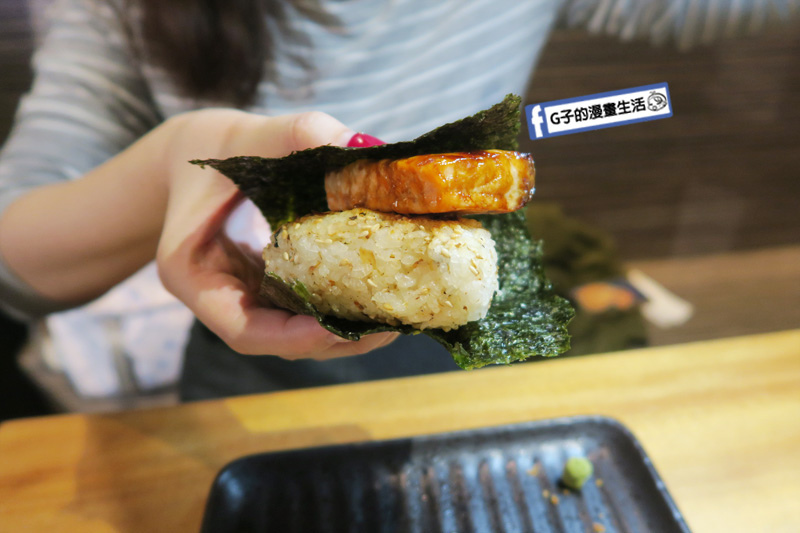 永和弄爹串燒居酒屋.飲んで飲んで串燒居酒屋.烤鮭魚飯糰