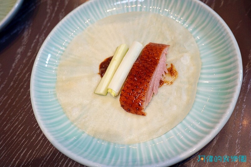 【板橋站】新板希爾頓青雅中餐廳-品鵝宴，招牌嫣紅鵝超香甜、經典盆菜道道精緻美味