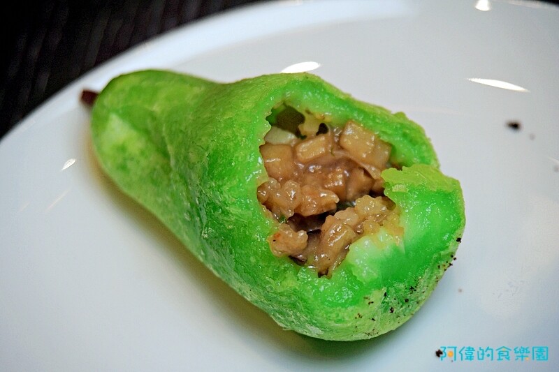 【板橋站】新板希爾頓青雅中餐廳-品鵝宴，招牌嫣紅鵝超香甜、經典盆菜道道精緻美味