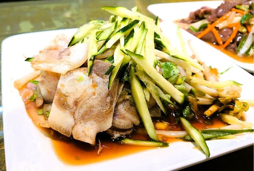 [台北泰式]內湖區港墘站「泰鄉食坊」超大塊又厚實的滿滿蝦月亮