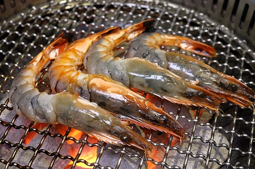 中壢新開幕!白天吃不到、晚上才營業,號稱「最高顏值」燒肉餐廳,竟然躲在超美玻璃屋內! @蹦啾♥謝蘿莉 La vie heureuse