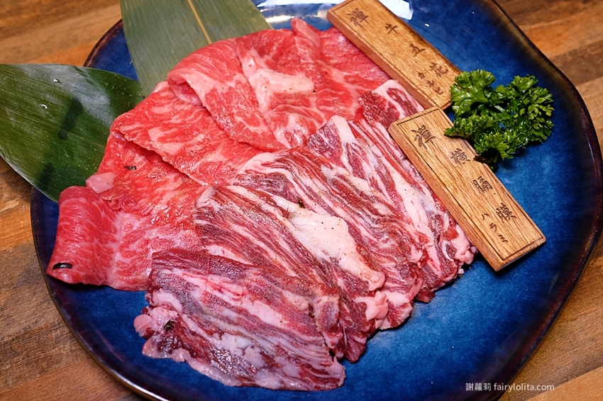 中壢新開幕!白天吃不到、晚上才營業,號稱「最高顏值」燒肉餐廳,竟然躲在超美玻璃屋內! @蹦啾♥謝蘿莉 La vie heureuse