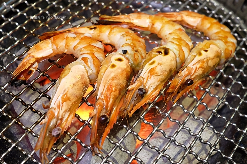 中壢新開幕!白天吃不到、晚上才營業,號稱「最高顏值」燒肉餐廳,竟然躲在超美玻璃屋內! @蹦啾♥謝蘿莉 La vie heureuse