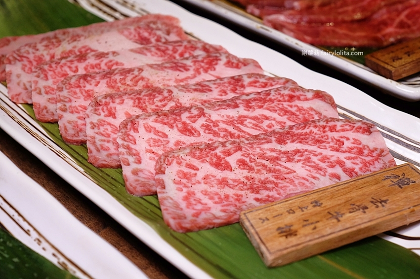 中壢新開幕!白天吃不到、晚上才營業,號稱「最高顏值」燒肉餐廳,竟然躲在超美玻璃屋內! @蹦啾♥謝蘿莉 La vie heureuse