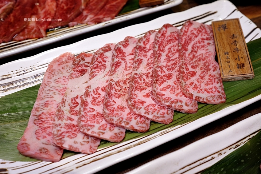 中壢新開幕!白天吃不到、晚上才營業,號稱「最高顏值」燒肉餐廳,竟然躲在超美玻璃屋內! @蹦啾♥謝蘿莉 La vie heureuse