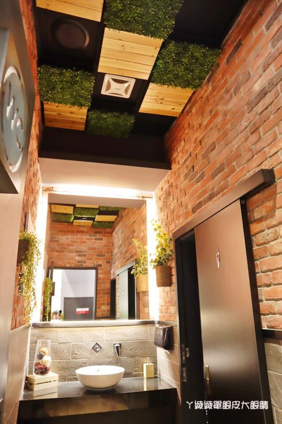 新竹巨城附近美食火鍋推薦香聚鍋物!一喝就上癮的火鍋湯頭,激推台灣優酪豬、手工香菜豬肉滑