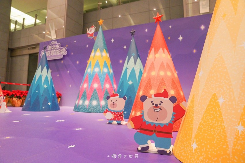 超級美的耶誕城～小朋友最愛的兒童小火車、變色迷宮、耶誕溜滑梯、卡納赫拉星星廊道、馬卡龍愛心塗鴉、五條光廊任你拍！