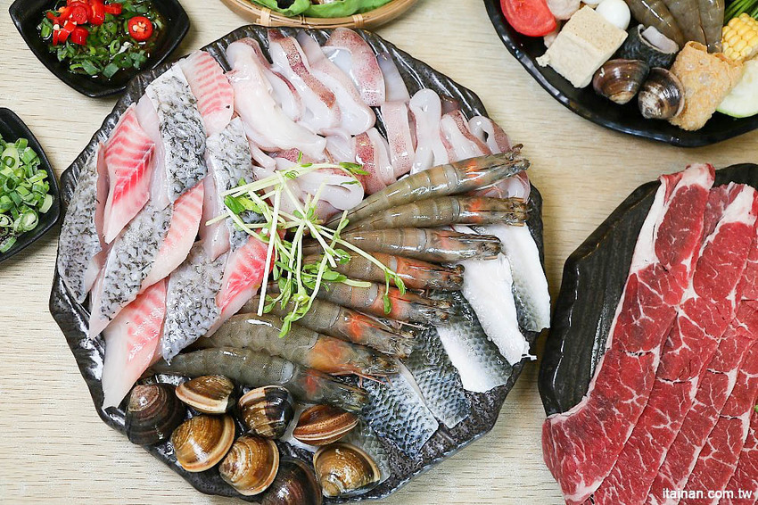 台南火鍋｜森鑶鍋物~南科聚餐新選擇!很超值的超彭湃火鍋!高CP值、單點共鍋、套餐個人鍋都可以! - 台南好Food遊