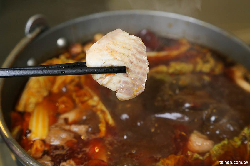 台南火鍋｜森鑶鍋物~南科聚餐新選擇!很超值的超彭湃火鍋!高CP值、單點共鍋、套餐個人鍋都可以! - 台南好Food遊