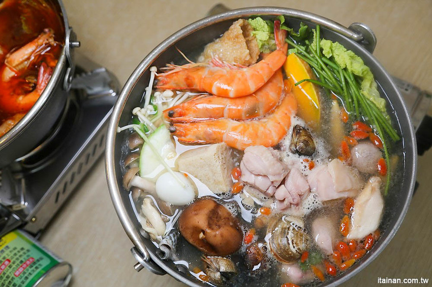 台南火鍋｜森鑶鍋物~南科聚餐新選擇!很超值的超彭湃火鍋!高CP值、單點共鍋、套餐個人鍋都可以! - 台南好Food遊