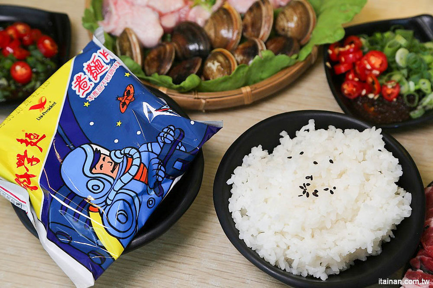 台南火鍋｜森鑶鍋物~南科聚餐新選擇!很超值的超彭湃火鍋!高CP值、單點共鍋、套餐個人鍋都可以! - 台南好Food遊