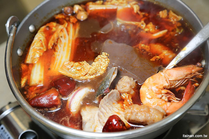 台南火鍋｜森鑶鍋物~南科聚餐新選擇!很超值的超彭湃火鍋!高CP值、單點共鍋、套餐個人鍋都可以! - 台南好Food遊