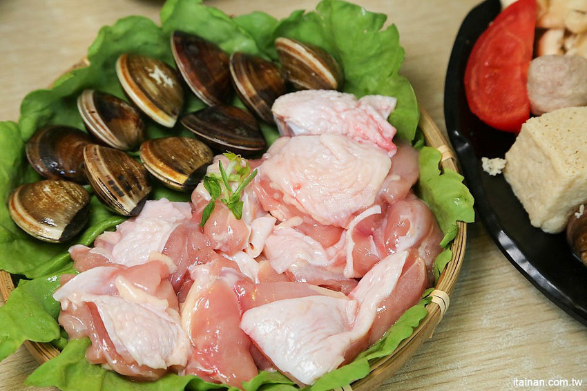 台南火鍋｜森鑶鍋物~南科聚餐新選擇!很超值的超彭湃火鍋!高CP值、單點共鍋、套餐個人鍋都可以! - 台南好Food遊