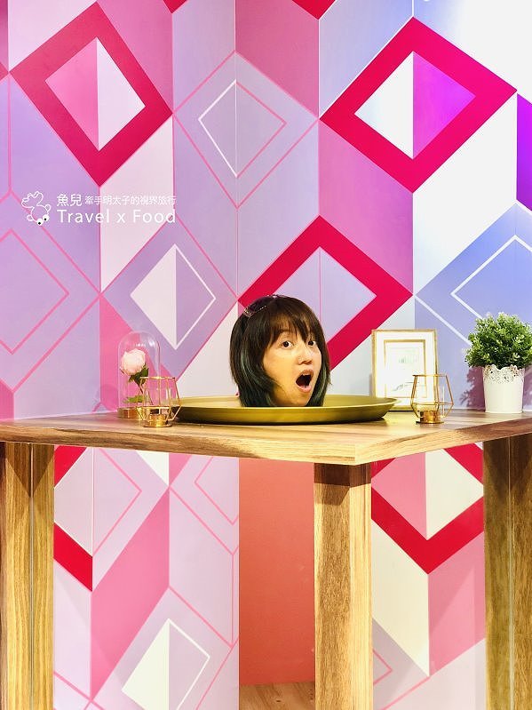 浮誇粉嫩版～兔子迷宮礁溪浴場｜午茶喔伊係，網美集散地，拍好拍滿真有趣 @魚兒 x 牽手明太子的「視」界旅行