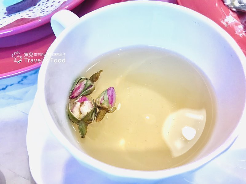 浮誇粉嫩版～兔子迷宮礁溪浴場｜午茶喔伊係，網美集散地，拍好拍滿真有趣 @魚兒 x 牽手明太子的「視」界旅行